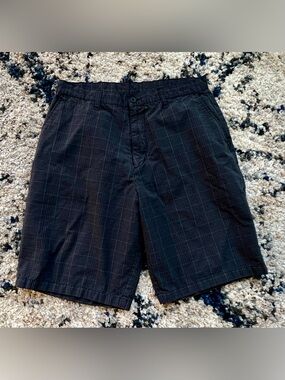Subculture Men's Gray & Black Plaid Casual Shorts